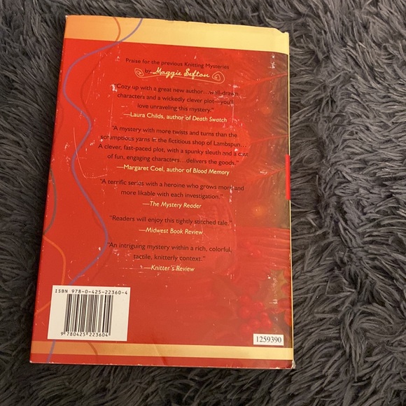 Fleece Navidad BOOK - Picture 2 of 6